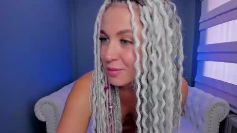 Roxy online show from 03.10.25