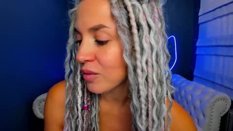 Roxy online show from 09.16.25