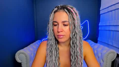 Roxy online show from 10.14.25