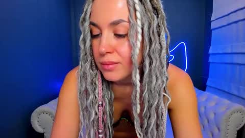 Roxy online show from 02.11.26