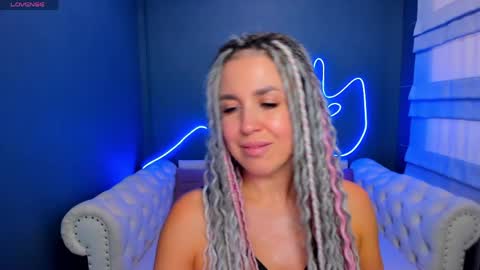 Roxy online show from 04.09.26