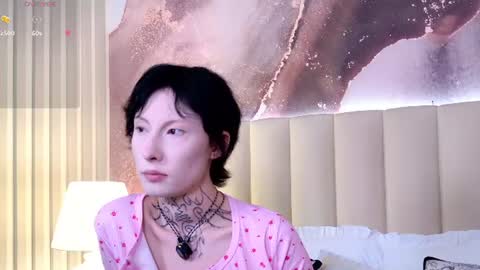 Snapshot of roxy_morrison_x chatting on 07.22.26 roxanne online show from 07.22.26