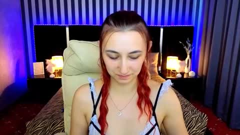 roxy_rayy online show from 10.15.25