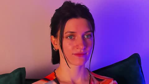 roxy_riot_ online show from 02.01.25