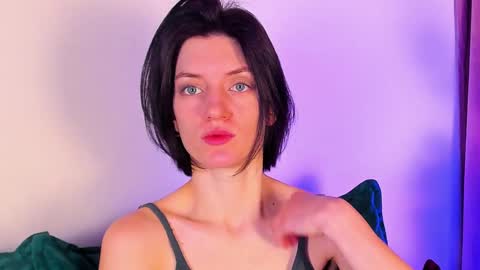 roxy_riot_ online show from 02.09.25