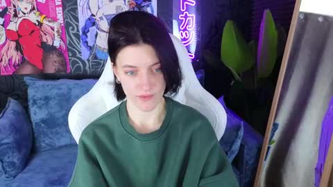 roxy_riot_ online show from 02.20.25