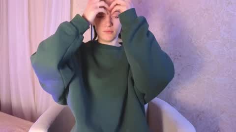 roxy_riot_ online show from 02.26.25