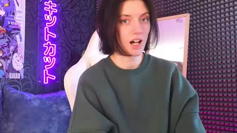 roxy_riot_ online show from 02.26.25