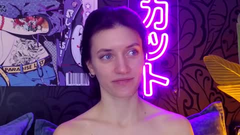 roxy_riot_ online show from 03.02.25