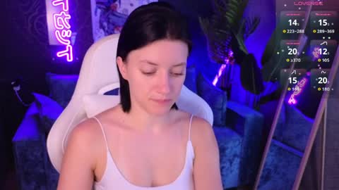 roxy_riot_ online show from 03.28.26