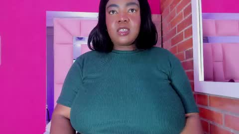 Snapshot of roxy_sexy69 chatting on 05.01.26 roxy_sexy69 online show from 05.01.26