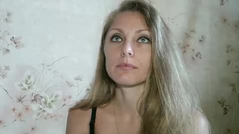 roxyfox18x01 online show from 10.15.25