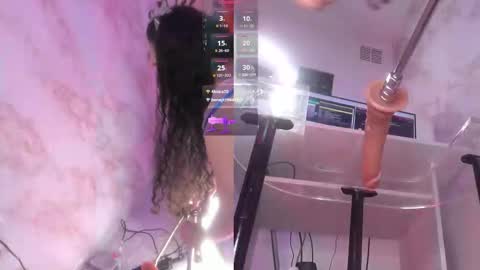 roxylicious_ online show from 10.22.25