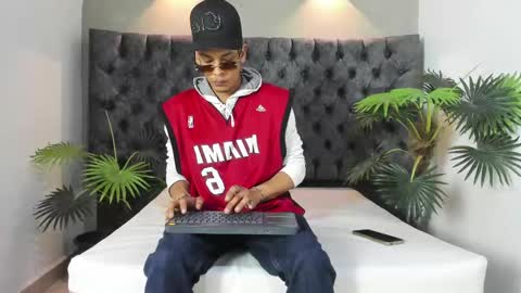 ROY online show from 10.05.25