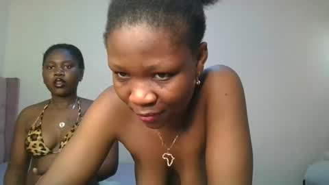 Snapshot of royal_goddes chatting on 02.05.26 goddes online show from 02.05.26