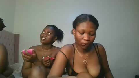 Snapshot of royal_goddes chatting on 02.05.26 goddes online show from 02.05.26