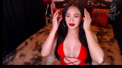 Snapshot of royalmaitresse chatting on 07.14.26 EVA online show from 07.14.26