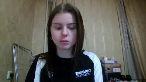Snapshot of royalvelour chatting on 05.30.26 royalvelour online show from 05.30.26