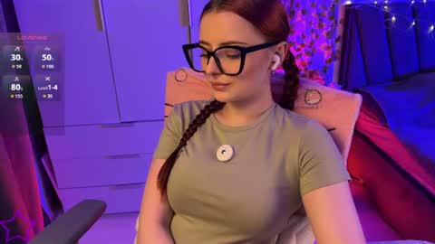 Snapshot of rozierose chatting on 07.16.26 Rose online show from 07.16.26