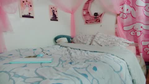 Snapshot of ruby_wren chatting on 02.09.26 Ruby Wren online show from 02.09.26