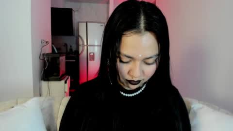 Snapshot of rubyhlowe chatting on 04.10.26 RUBY online show from 04.10.26