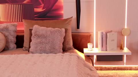Snapshot of rubyluxee chatting on 06.09.26 Ruby Luxe online show from 06.09.26