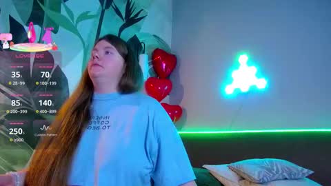 Snapshot of rubyvalen chatting on 03.14.26 Ruby online show from 03.14.26