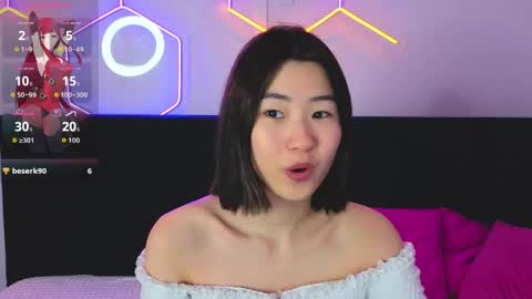Snapshot of runi_asian chatting on 05.23.26 Runi online show from 05.23.26
