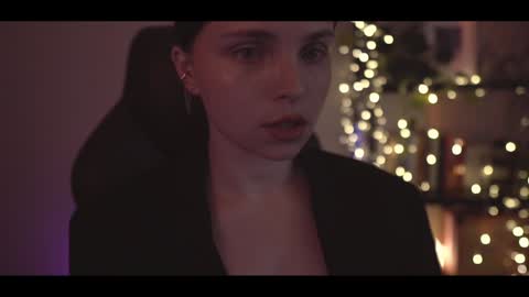 Snapshot of running_with_the_wolves chatting on 12.24.24 Elena online show from 12.24.24