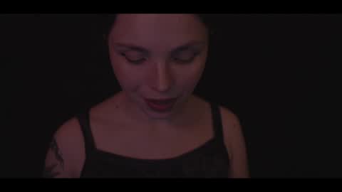 Snapshot of running_with_the_wolves chatting on 01.19.25 Elena online show from 01.19.25