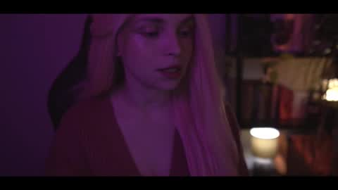 Snapshot of running_with_the_wolves chatting on 03.01.25 Elena online show from 03.01.25