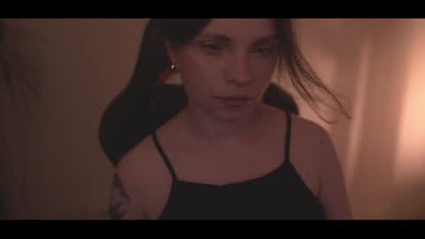 Snapshot of running_with_the_wolves chatting on 06.19.26 Elena online show from 06.19.26