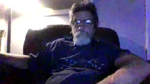 Snapshot of runningaround60 chatting on 05.30.26 runningaround60 online show from 05.30.26