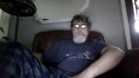 Snapshot of runningaround60 chatting on 06.06.26 runningaround60 online show from 06.06.26