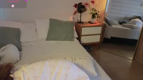 Lorenn online show from 11.24.25