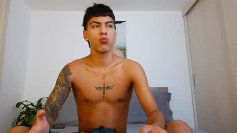  R U S S E L L  online show from 03.23.26