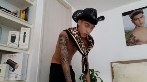  R U S S E L L  online show from 03.31.26