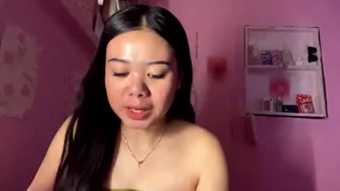 Snapshot of ruthasimkulet chatting on 08.01.26 Rose online show from 08.01.26