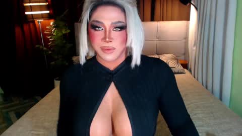 Snapshot of ruthlessmistressx chatting on 12.15.24 Samantha online show from 12.15.24