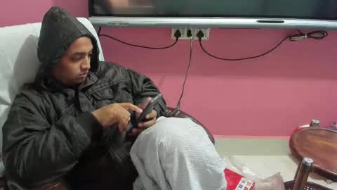 Snapshot of rwb17 chatting on 12.21.25 rwb17 online show from 12.21.25