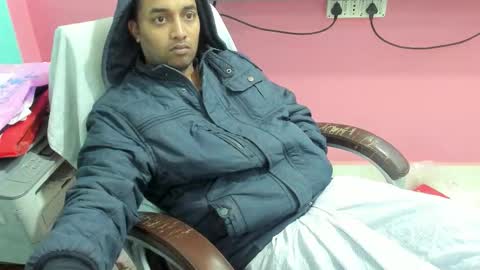 Snapshot of rwb17 chatting on 12.23.25 rwb17 online show from 12.23.25