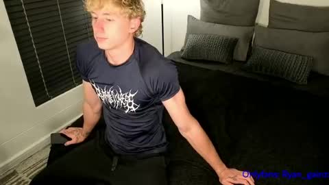 Snapshot of ryan_gainzz chatting on 04.06.26 Ryan gainzz online show from 04.06.26