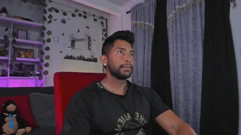 Snapshot of ryanboy30 chatting on 11.18.25 ryanboy30 online show from 11.18.25