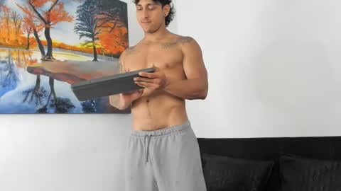 ryanwhite3 online show from 11.07.25