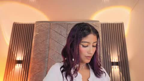 Snapshot of rynka__ chatting on 11.26.25 rynka online show from 11.26.25