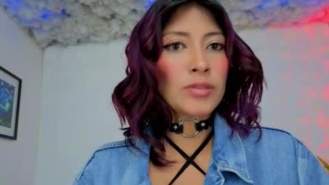 Snapshot of rynka__ chatting on 11.30.25 rynka online show from 11.30.25