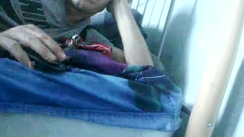 Snapshot of rytas02 chatting on 12.19.24 arte online show from 12.19.24