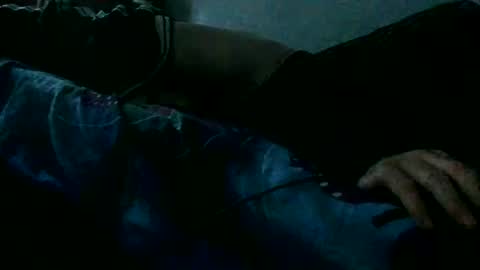 Snapshot of rytas02 chatting on 12.25.24 arte online show from 12.25.24