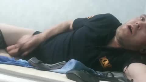 Snapshot of rytas02 chatting on 01.05.25 arte online show from 01.05.25