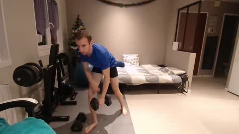 Snapshot of ryukukamifr chatting on 12.09.24 Ryuk FR online show from 12.09.24